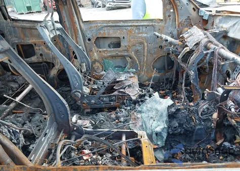 2016 Toyota Tundra Limited 5.7L V8 from USA, damaged, VIN 5TFBY5F17GX569914